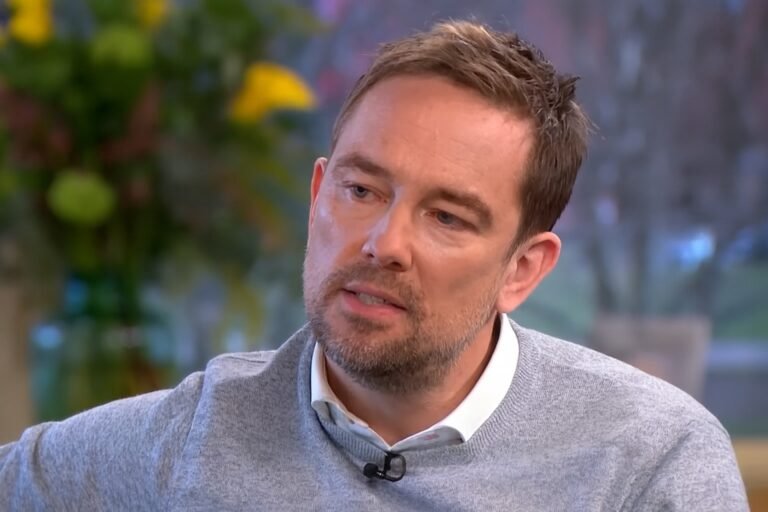Who Is Simon Thomas? Career, Blue Peter, Sky Sports & Life Story Simon Thomas